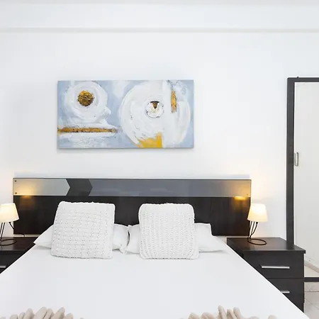 Cosy Near The Sea In Americas *